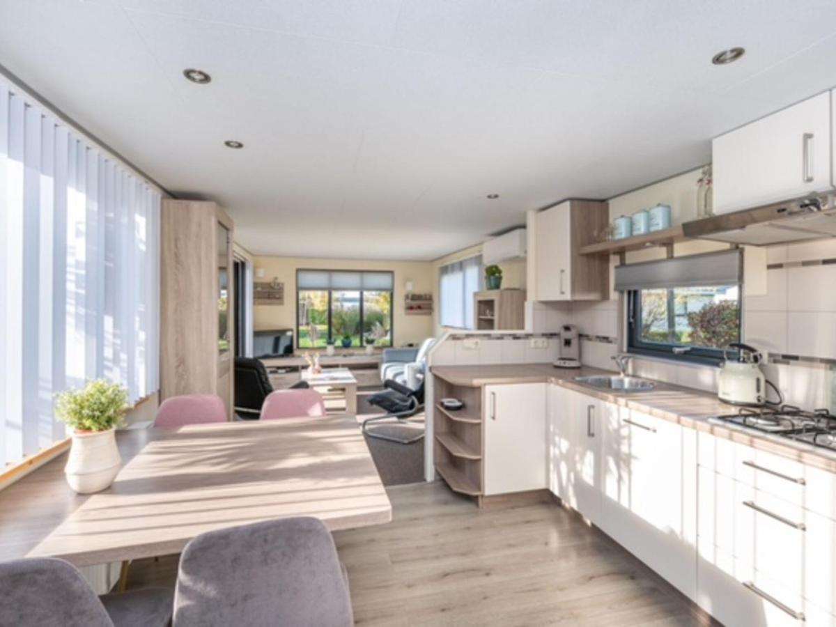 Chalet Sea Rocks With View And Garden Goedereede 외부 사진