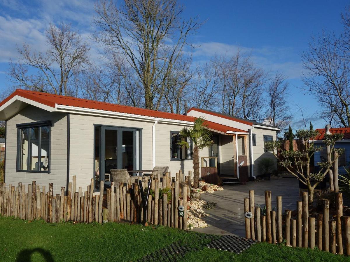 Chalet Sea Rocks With View And Garden Goedereede 외부 사진